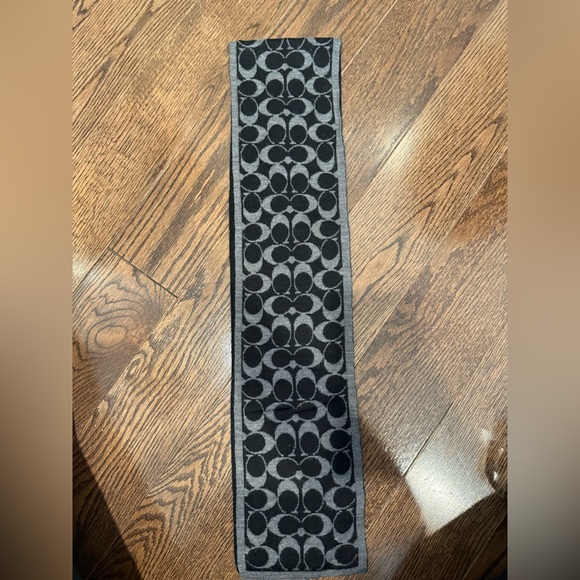 Coach black and gray scarf - Picture 1 of 4